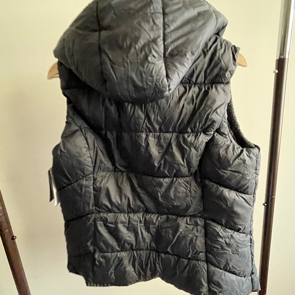 MNY PERFORMANCE - PUFFER VEST - Picture 6 of 6